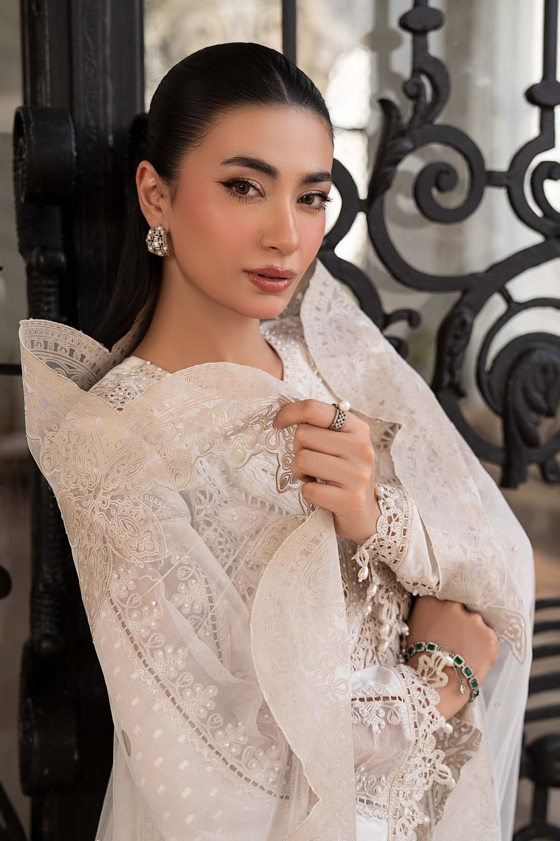 3 Piece Embroidered Jacquard Lawn Suit