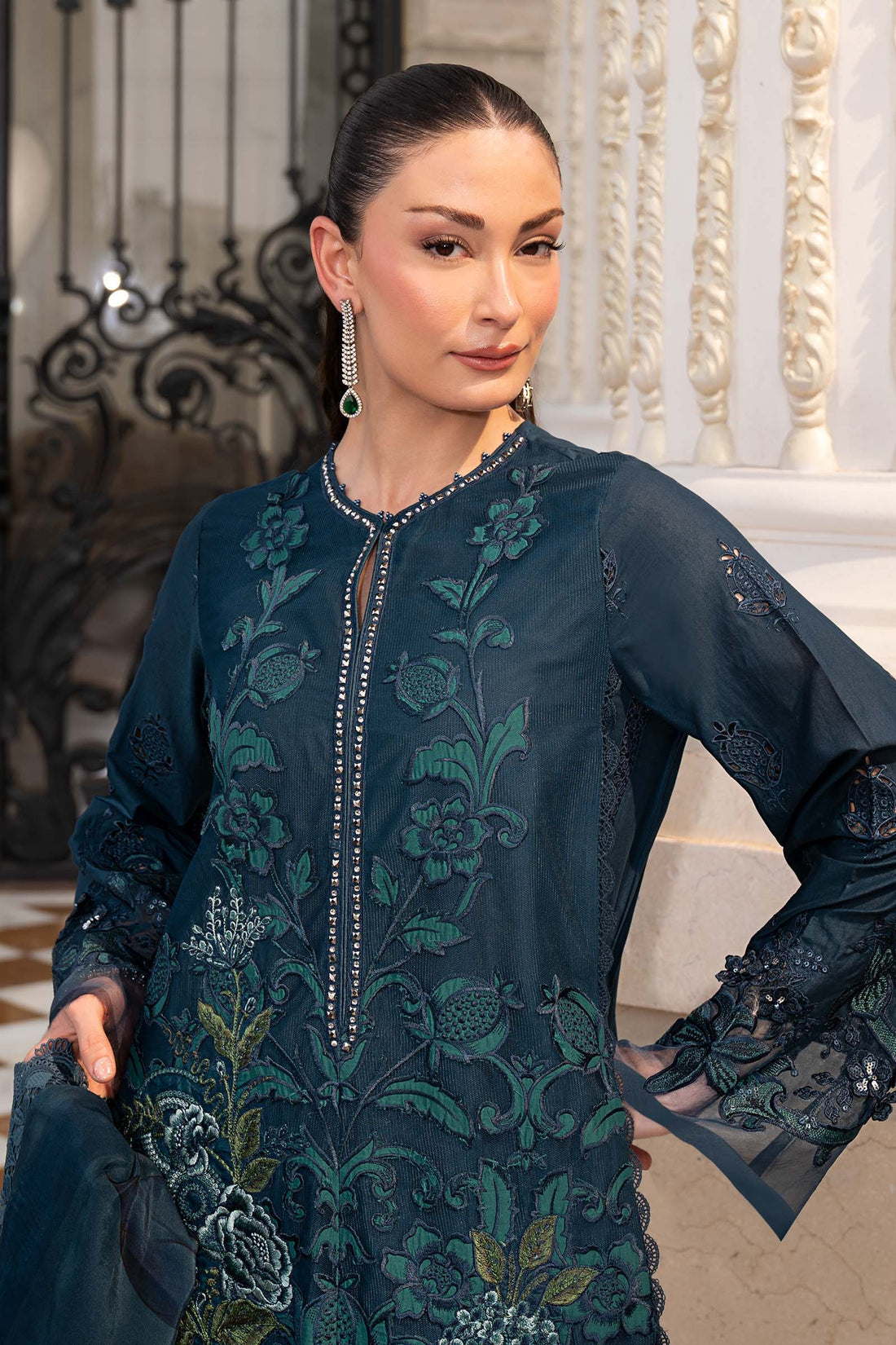 3 Piece Embroidered Lawn Suit