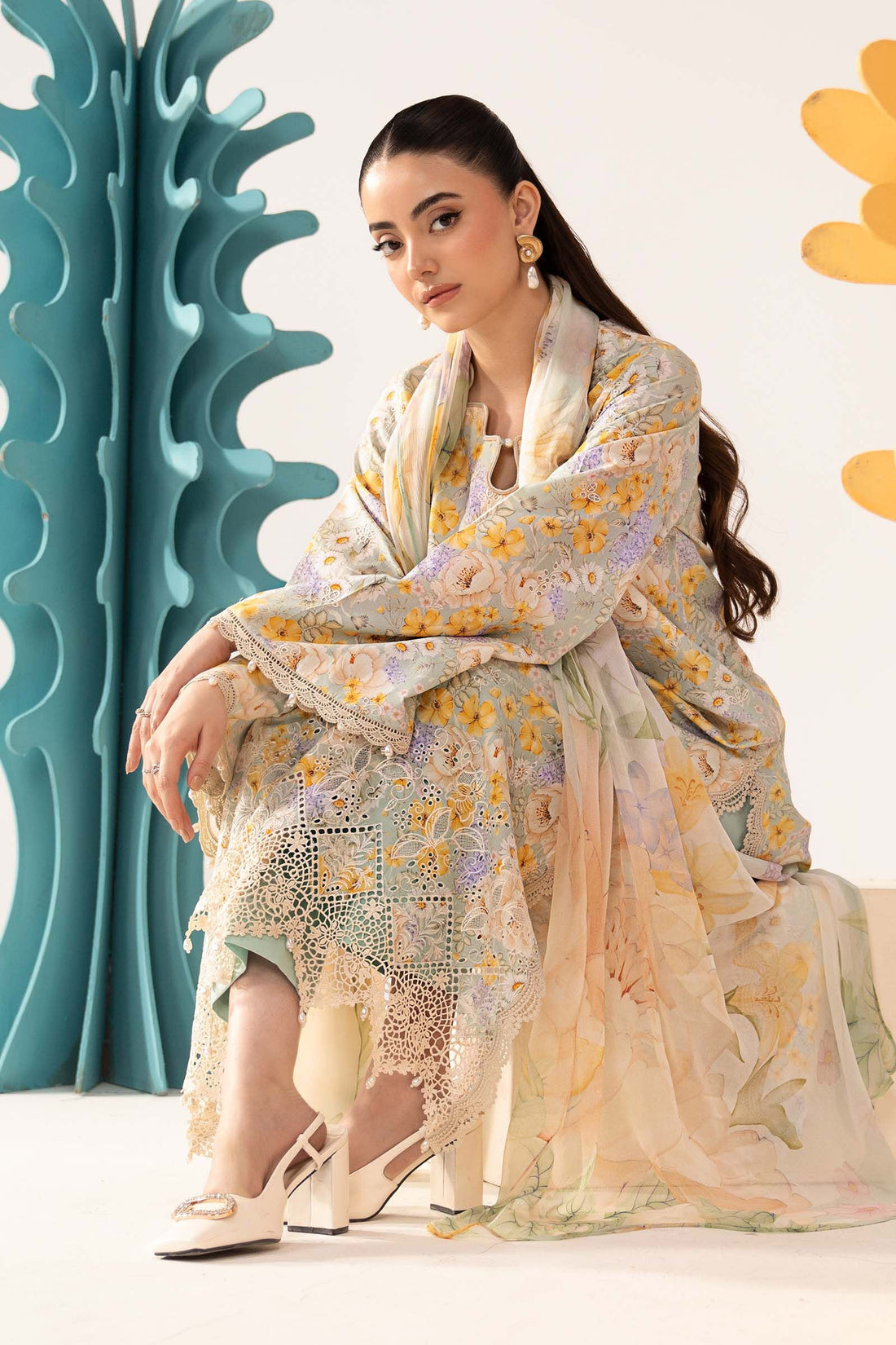 3 Piece Embroidered Lawn Suit