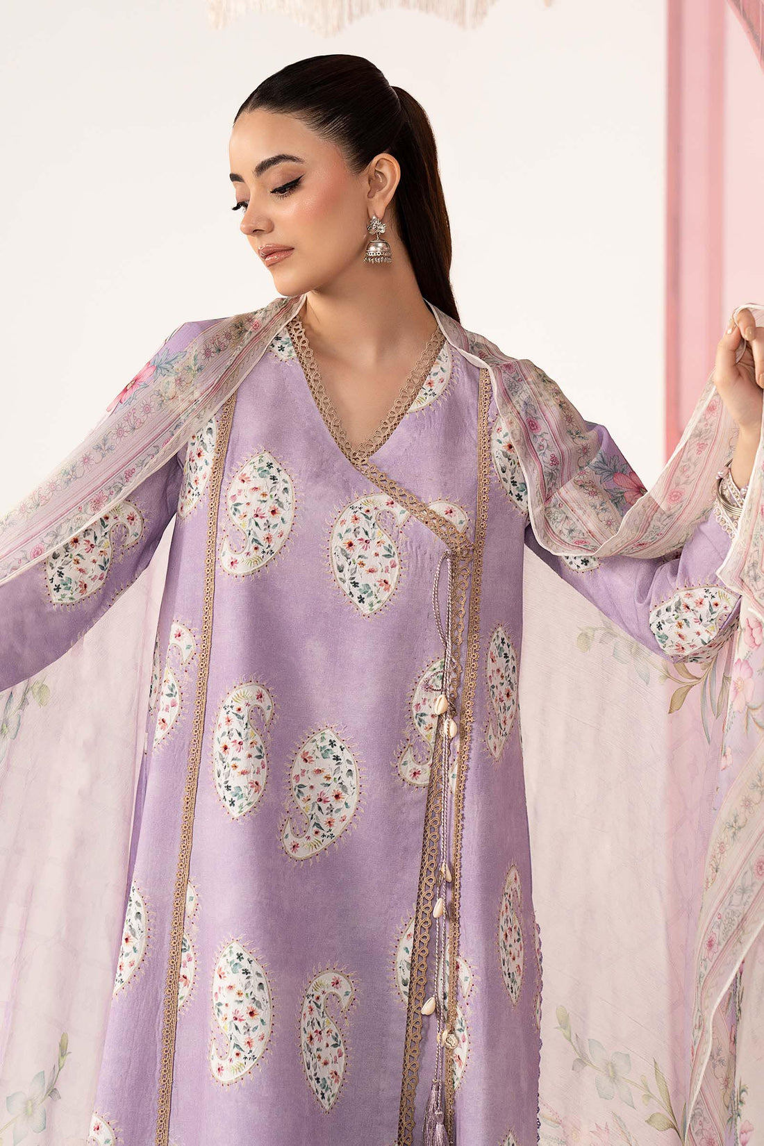 3 Piece Embroidered Lawn Suit