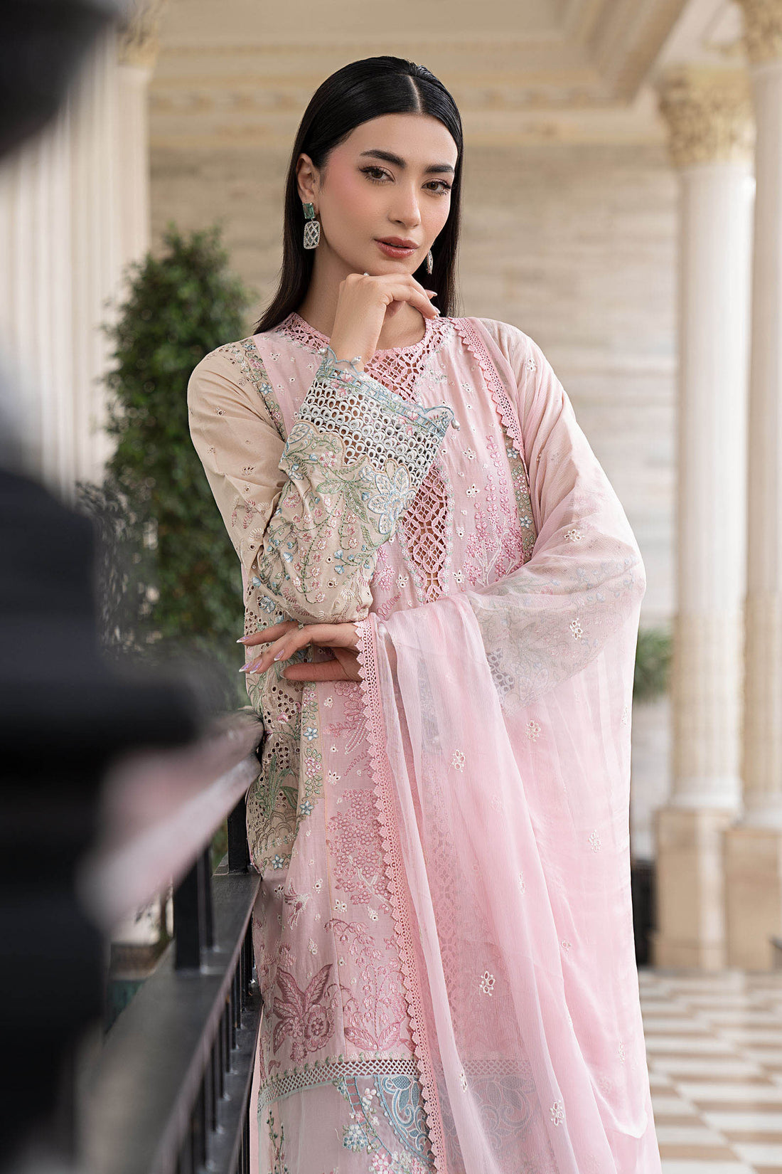 3 Piece Embroidered Lawn Suit