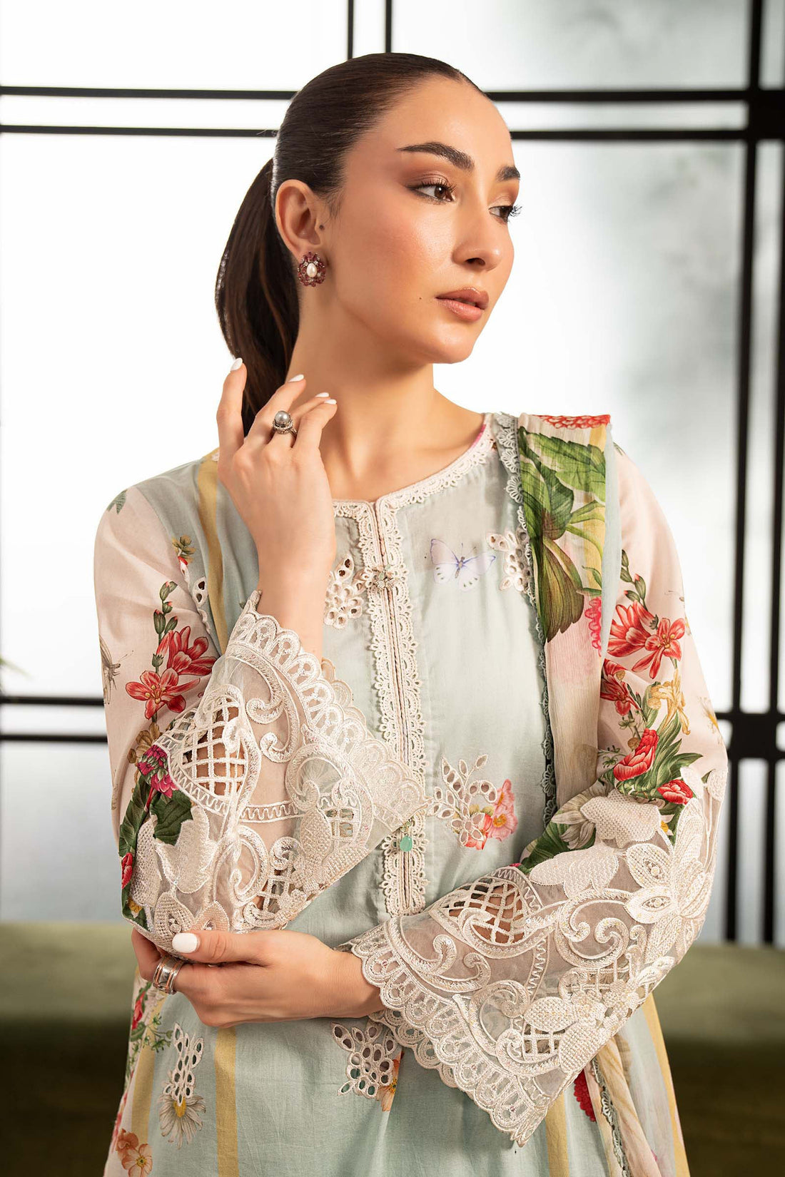 3 Piece Embroidered Lawn Suit