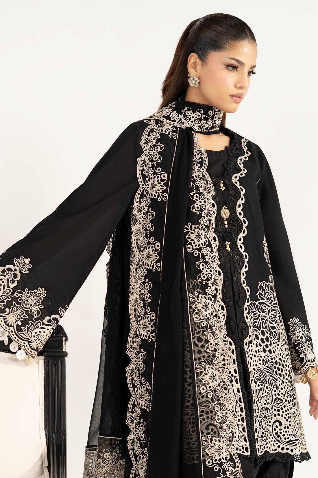 3 Piece Embroidered Lawn Suit