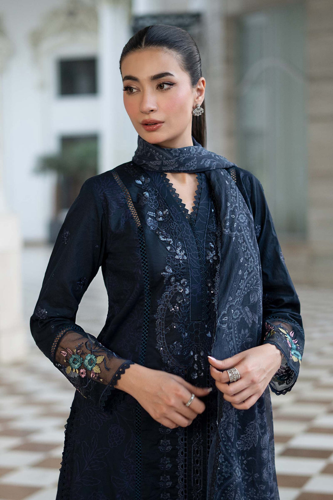 3 Piece Embroidered Lawn Suit