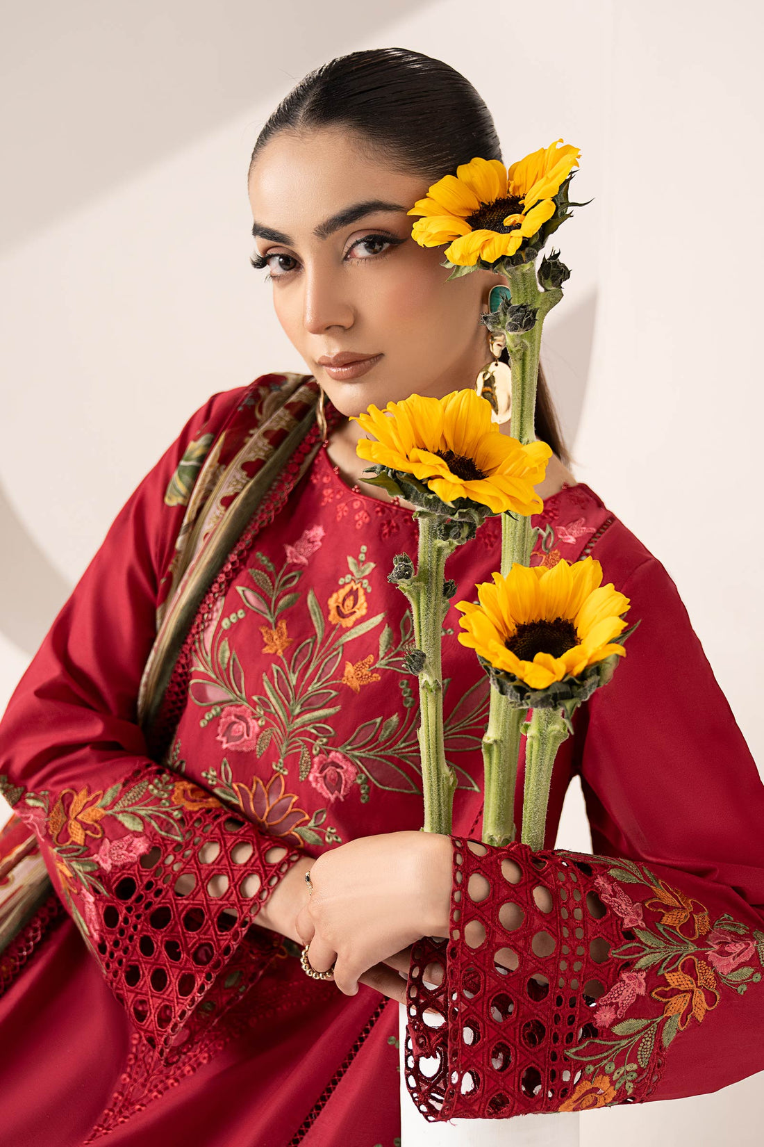 3 Piece Embroidered Lawn Suit