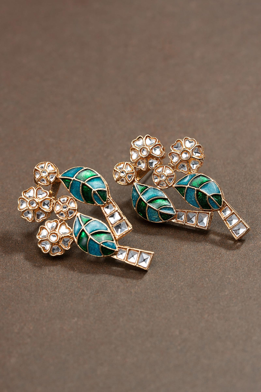 Nazina Studs