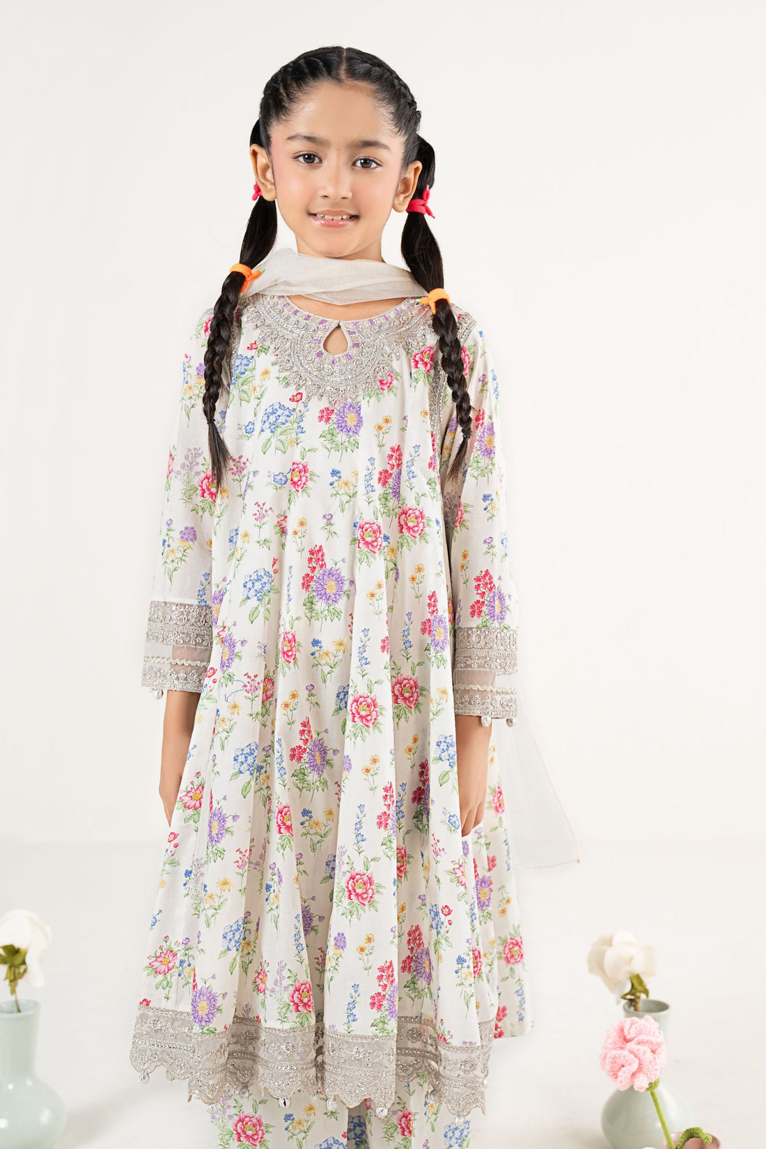 3 Piece Embroidered Lawn Suit