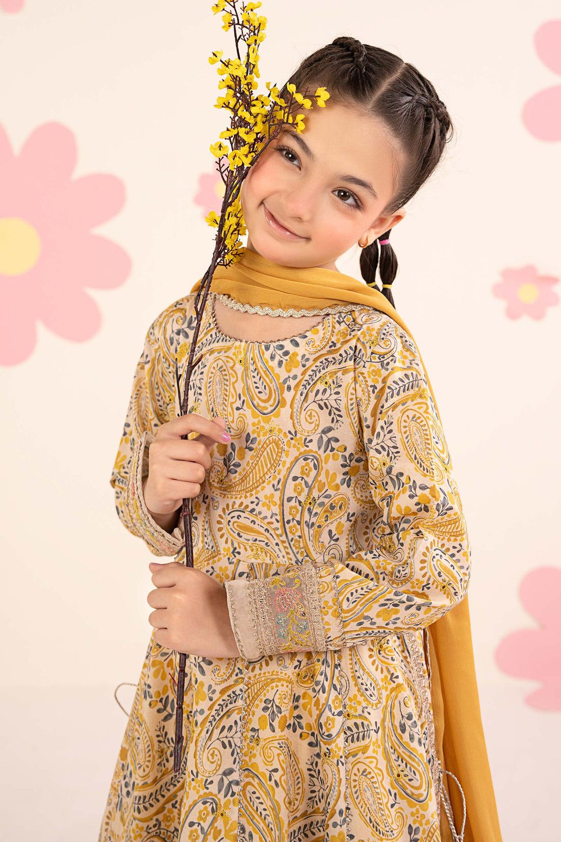 3 Piece Embroidered Lawn Suit